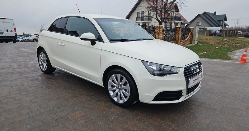 Audi A1 cena 29900 przebieg: 165000, rok produkcji 2012 z Jaraczewo małe 232